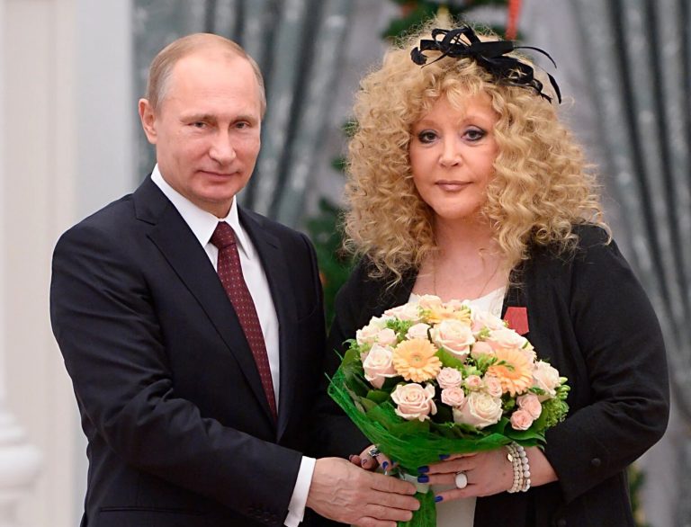 Revolta lui Pugaceva. Vocea odată apolitică a celei mai iubite cântărețe din Rusia a devenit una a opoziției față de Kremlin