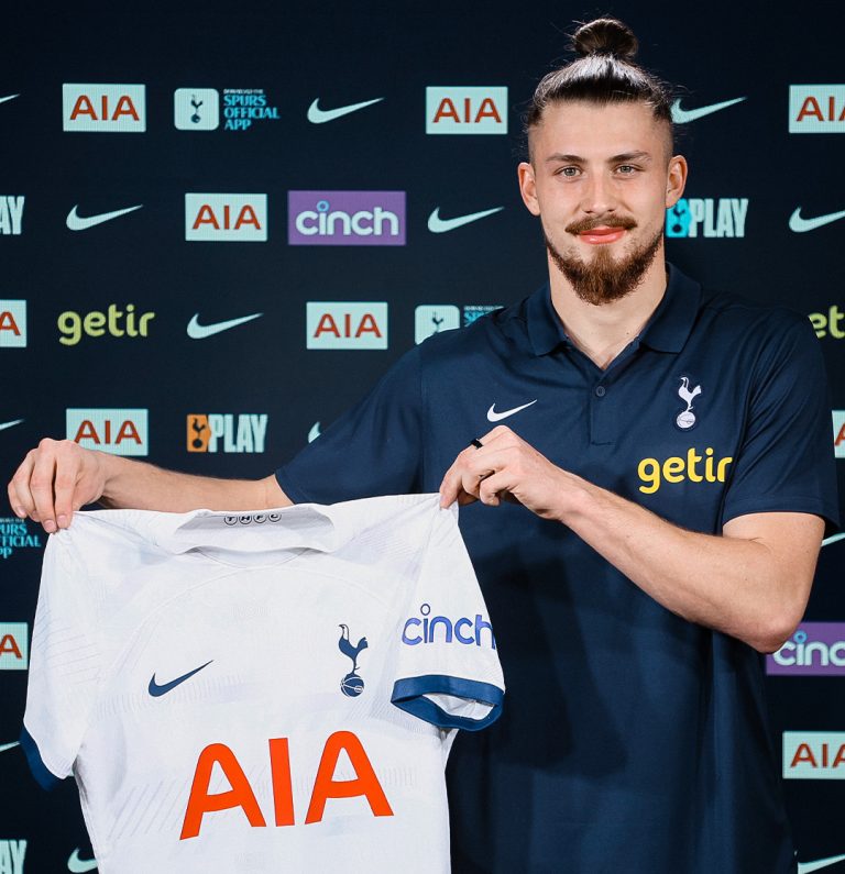 VIDEO | Radu Drăgușin, după ce a semnat cu Tottenham: Pot spune că toate visele mele au devenit realitate