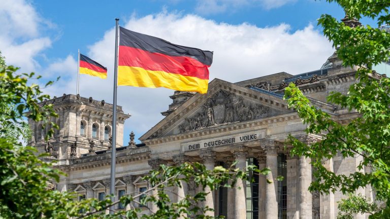 Germania le cere cetăţenilor săi să părăsească rapid Libanul
