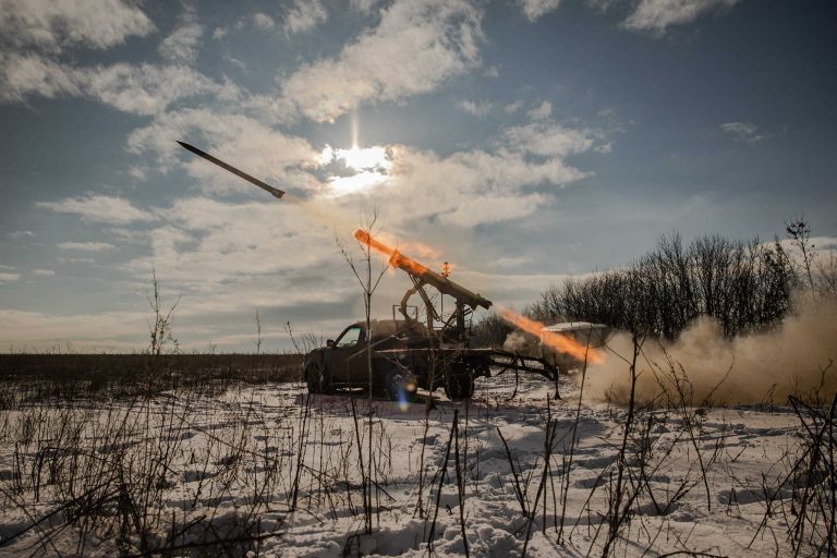 Rusia anunţă că Ucraina a atacat Crimeea ocupată cu rachete cu rază lungă de acţiune ATACMS