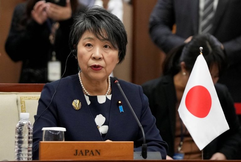 Şefa diplomaţiei japoneze, vizită în Ucraina