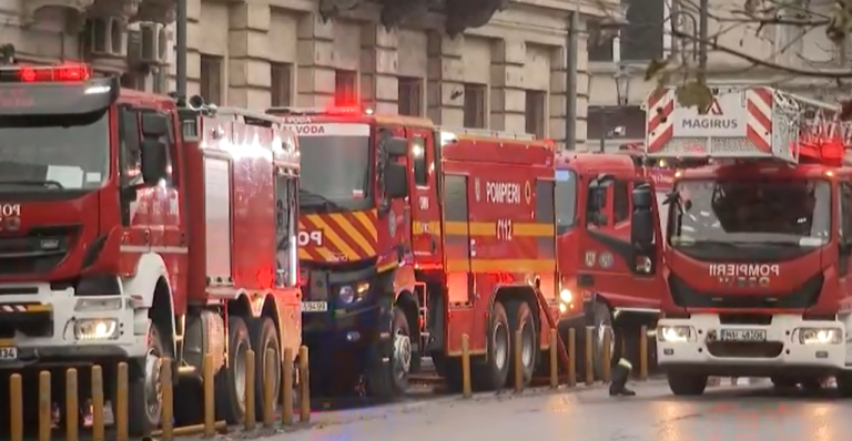 Incendiu la un hotel din zona centrală a Capitalei. 20 de persoane au fost evacuate