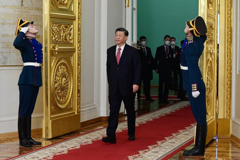 Diferența dintre Rusia și China. Ucraina, terenul pe care Occidentul își poate consolida pregătirea pentru a face față Beijingului