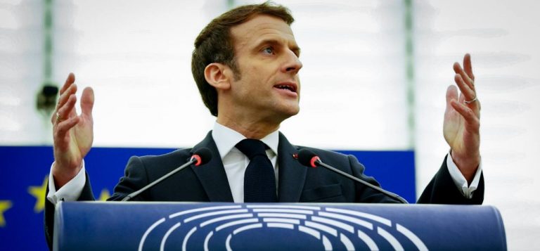 Macron, pregătit „să deschidă dezbaterea” asupra unei apărări europene care să includă arma nucleară
