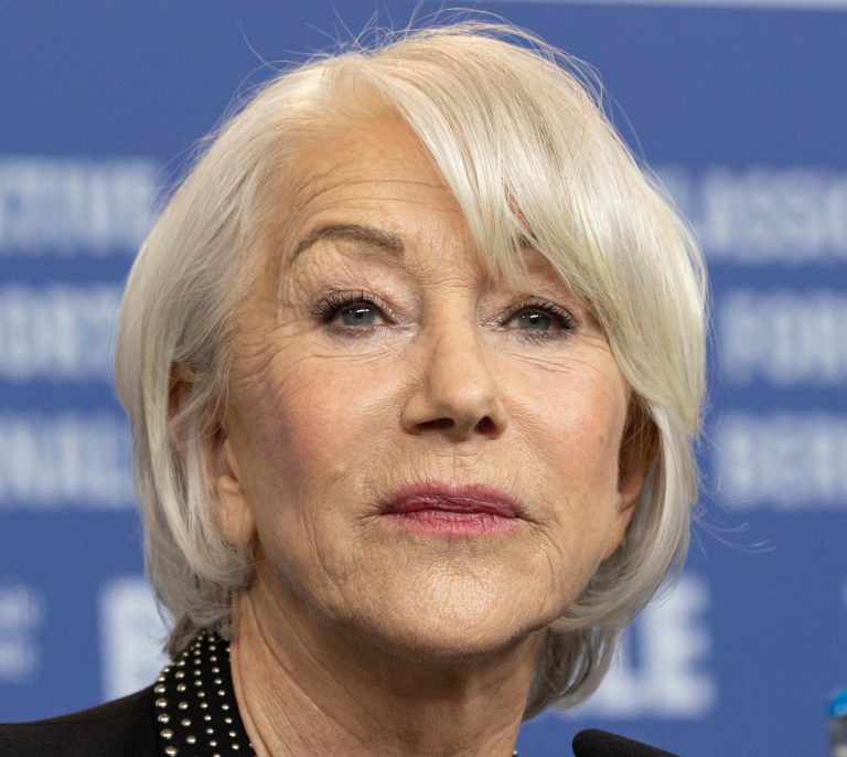 Actrița Helen Mirren a rupt un discurs generat de inteligenţa artificială pe scena unei gale din Los Angeles