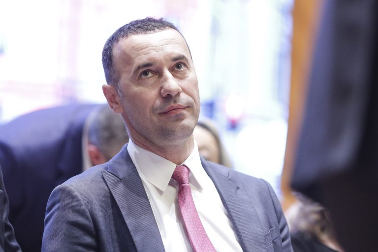 Preşedintele CJ Prahova, Iulian Dumitrescu, contestă măsura controlului judiciar