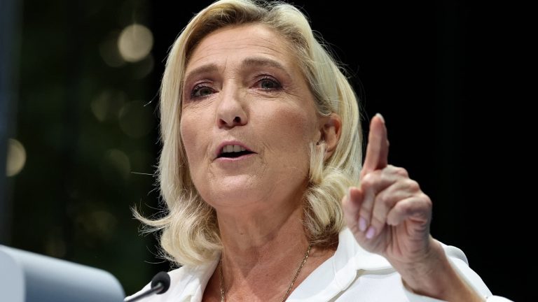 Libération: Marine Le Pen, Édouard Philippe, Sébastien Lecornu și Jordan Bardella au cinat acasă la un apropiat al lui Macron