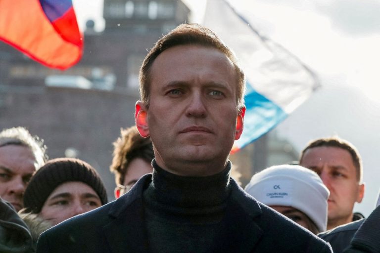Parisul denunță: Navalnîi a plătit cu viaţa sa opoziţia faţă de un sistem de opresiune, realitatea regimului lui Vladimir Putin