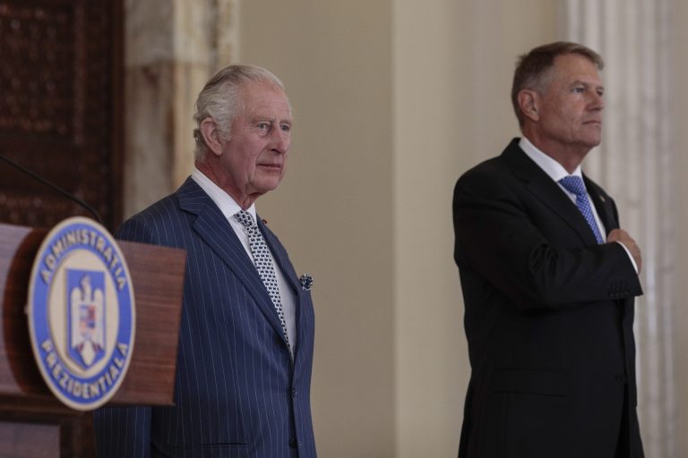 Preşedintele Iohannis: Îi dorim regelui Charles al III-lea o recuperare completă