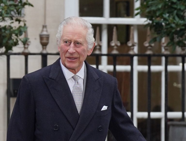 Regele Charles va participa la slujba de Paşte la capela de la Castelul Windsor / Kate, William și copiii lor nu vor fi prezenți