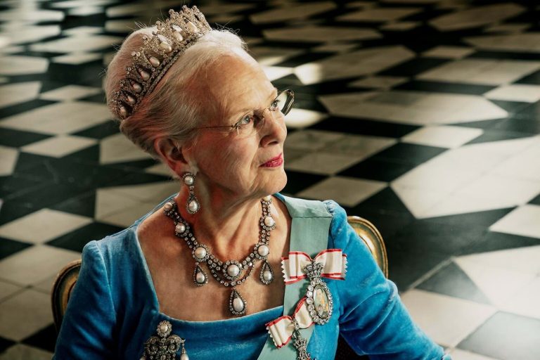 Regina Margrethe a Danemarcei a câştigat „Oscarul” danez pentru „cel mai bun designer de costume”