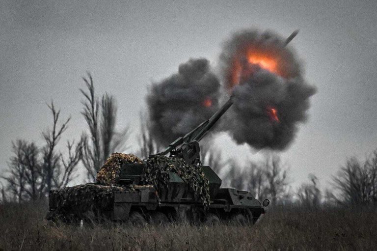 Rusia loveşte reţeaua feroviară din Ucraina pentru a paraliza transporturile militare