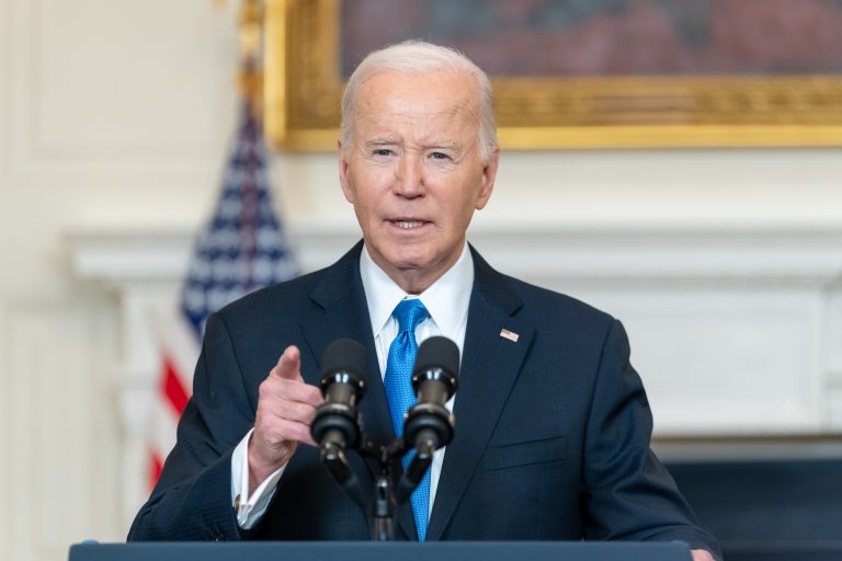 Biden l-a calificat pe Putin drept un „ticălos nebun”
