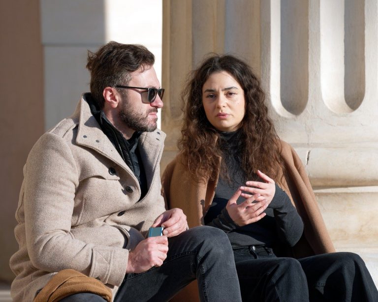 Studiu: Aproximativ 78% dintre români spun că banii reprezintă principalul motiv de ceartă în cuplu