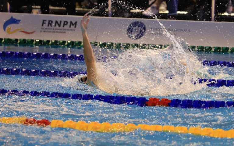 Campionatul Mondial de Nataţie de la Doha, în direct la TVR