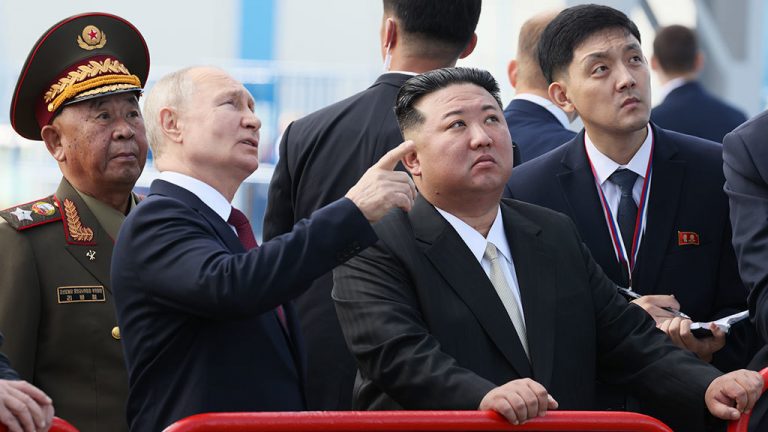 Presa ucraineană: Rusia intenţionează să încorporeze în armata sa 3.000 de soldaţi nord-coreeni pentru frontul din Kursk