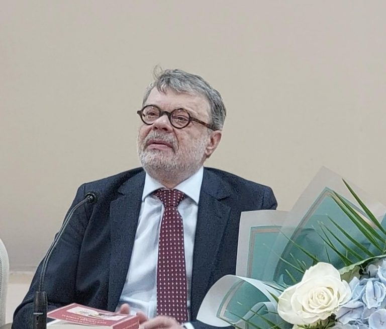 Daniel Barbu, the quiet Romanian professor whose car was stoned by protesters when he was minister has died