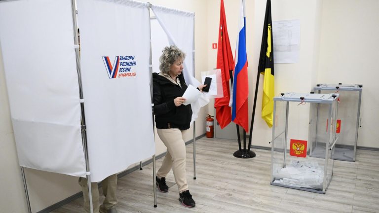 Alegeri în Rusia | Sistemul de vot online s-a defectat vineri, a anunţat Comisia Electorală Centrală