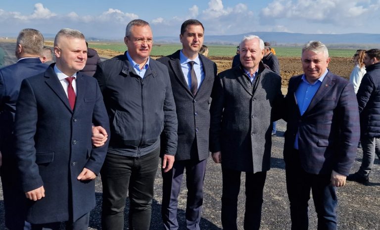 Ciucă: Autostrada Moldovei, cel mai important obiectiv de infrastructură al ţării în momentul de faţă / Nimic nu se poate realiza fără o stabilitate politică