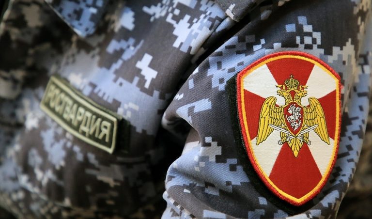 Garda Naţională Rusă îi caută pe atacatorii de la sala de concerte de la periferia Moscovei