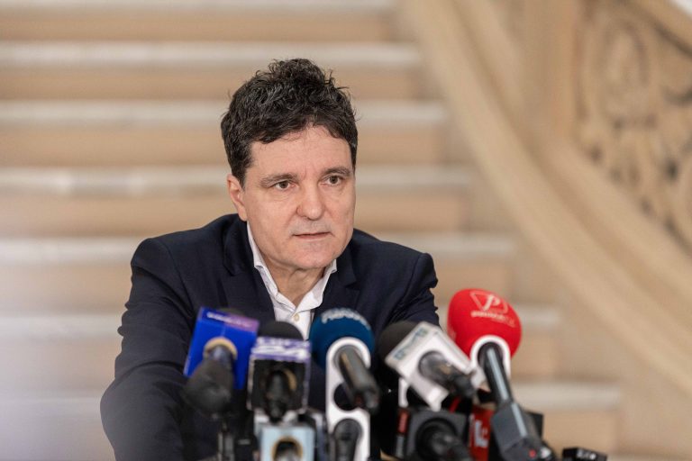 Nicuşor Dan: Trebuie să privim cu calm ce se întâmplă / Cine nu îşi asumă responsabilitatea va fi taxat de electorat