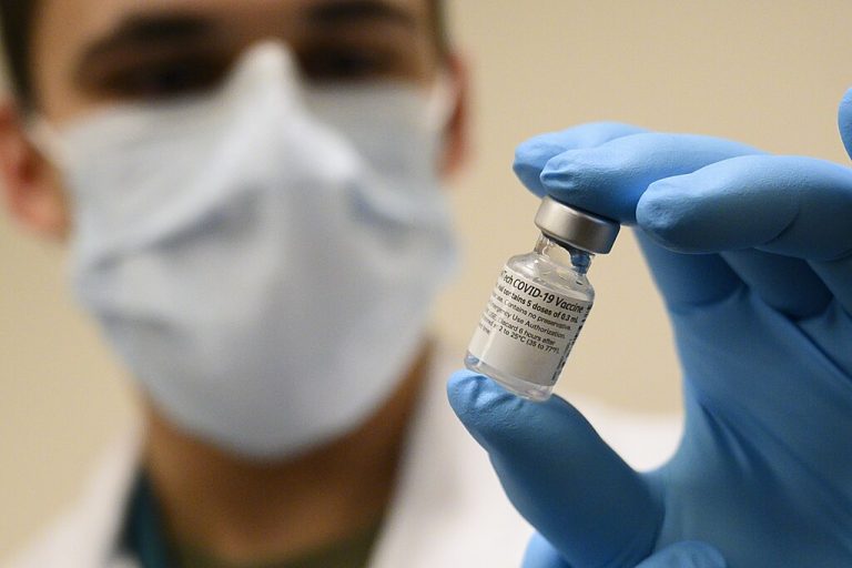 SUA | Departamentul Sănătăţii condus de Robert F. Kennedy jr. renunţă la finanţarea dezvoltării vaccinurilor cu tehnologia ARNm