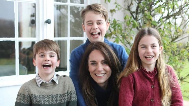Prinţesa de Wales anunţă că a terminat chimioterapia şi că-şi reia angajamentele atunci când va putea. ”Drumul către vindecare este lung”