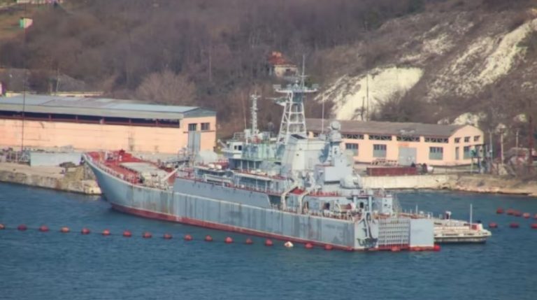Reuters: Ucraina afirmă că a lovit cu o rachetă Neptun o navă de război pe care Rusia i-a luat-o în 2014
