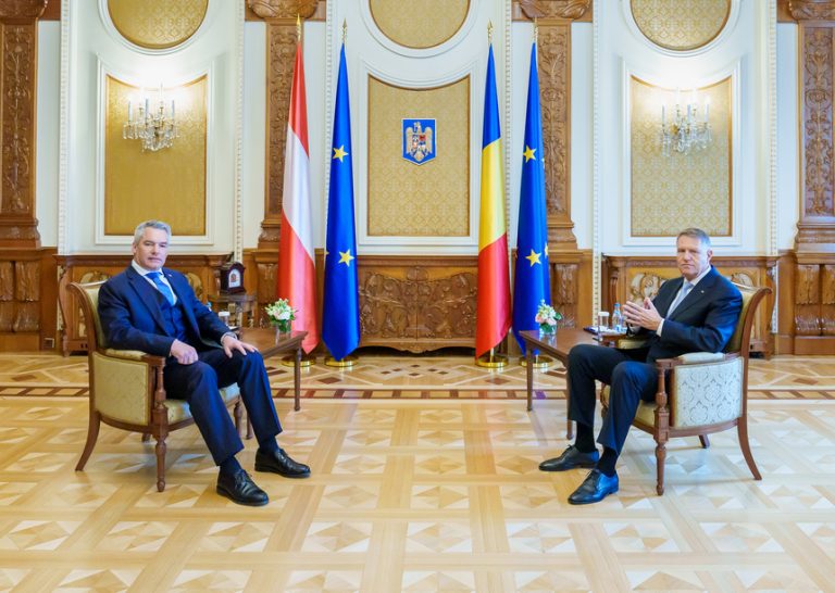 Klaus Iohannis l-a primit la Palatul Cotroceni pe cancelarul austriac Karl Nehammer: Continuăm procesul pentru aderarea completă a României la Schengen