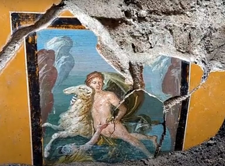VIDEO | Fresce de mare valoare, descoperite în timpul săpăturilor în Pompei