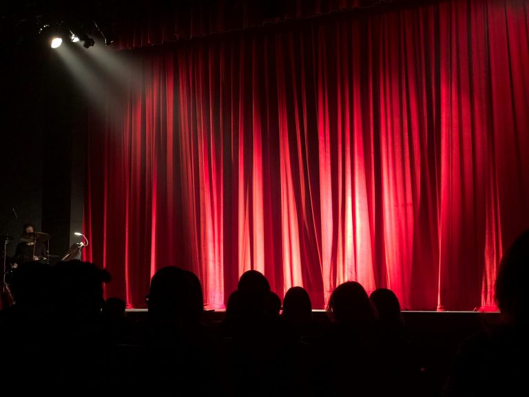 27 martie – Ziua Mondială a Teatrului