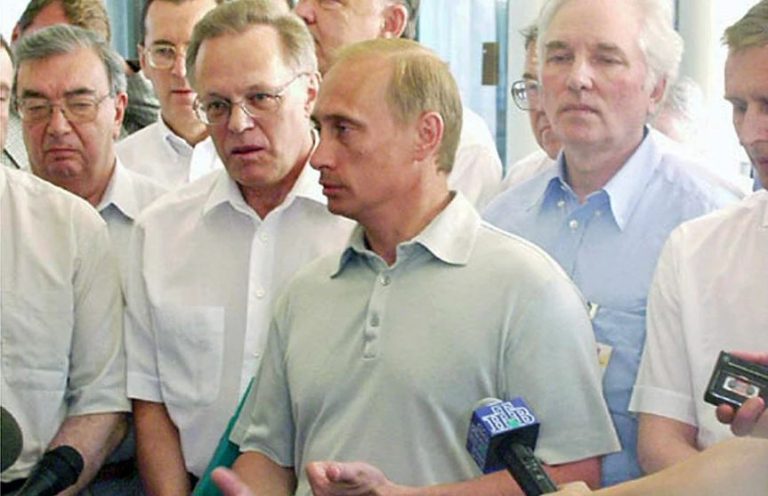 INFO RUSIA | Cipurile rusești, defecte din fabrică / La ce se așteaptă „elitele rusești” / Etern dispreț prezidențial pentru victime / Poluarea o ia razna / Toate tunurile pe Moldova