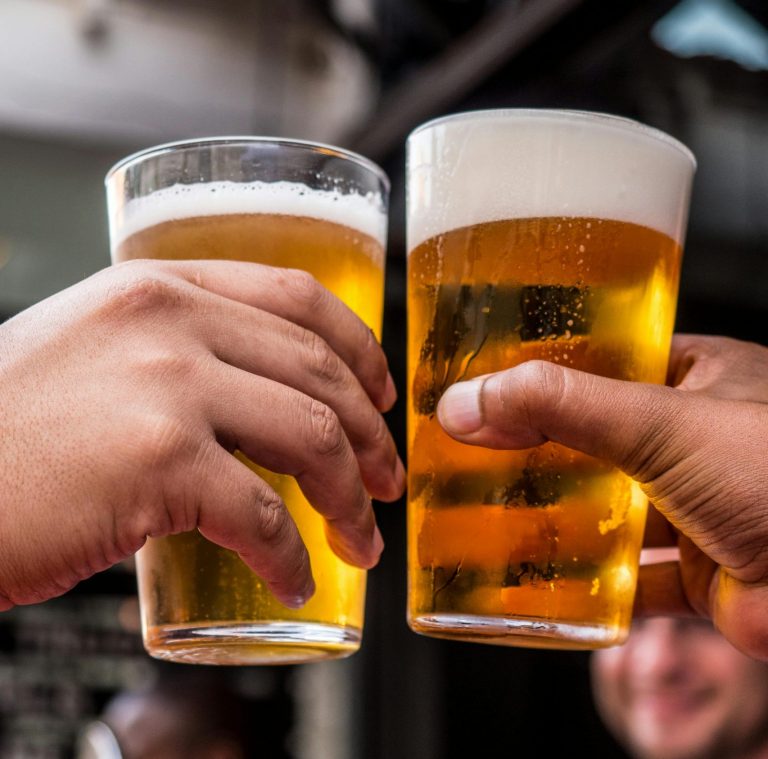 Bavaria a interzis fumatul de canabis la Oktoberfest și în grădinile de bere