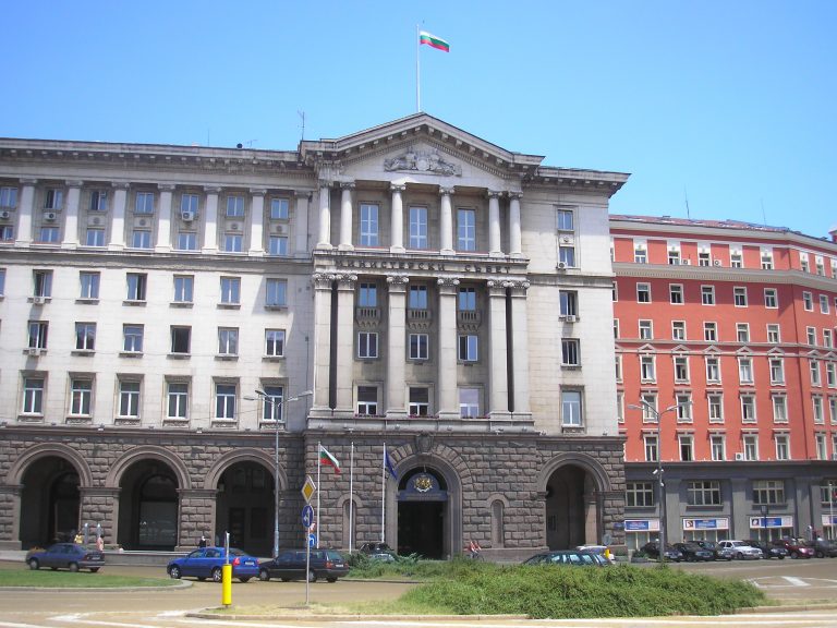 Premierul bulgar l-a demis pe ministrul de externe şi a preluat el însuşi postul