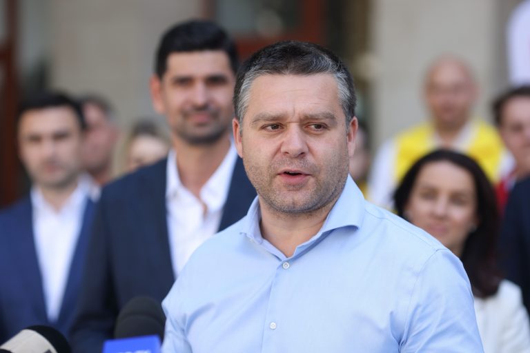 Cătălin Drulă spune că nu s-ar retrage în favoarea lui Ciprian Ciucu, în competiţia pentru Primăria Capitalei