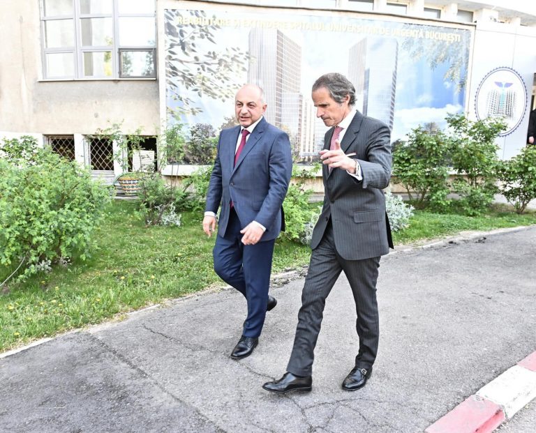 Cătălin Cîrstoiu, discuţii cu şeful AIEA: Vom realiza la Spitalul Universitar cel mai important buncăr de radioterapie din România