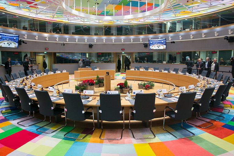 Uniunea Europeană pregăteşte a 14-a serie de sancţiuni împotriva Rusiei