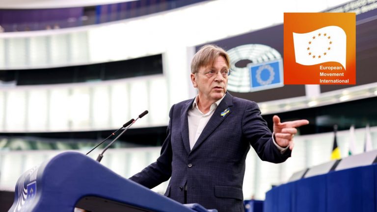 Aproape 100 de europarlamentari, inclusiv români, au semnat o scrisoare iniţiată de Guy Verhofstadt cerând guvernelor României şi altor cinci state să sprijine Ucraina cu sisteme de rachete Patriot