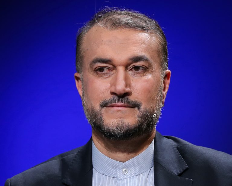 Iranul anunţă că nu intenţionează să continue atacurile asupra Israelului