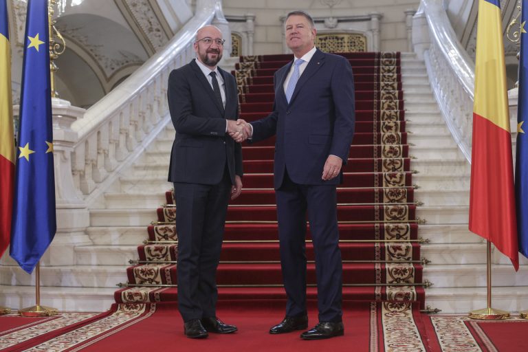 Klaus Iohannis şi Charles Michel găzduiesc o reuniune de lucru dedicată pregătirii viitoarei Agende strategice a UE / Premierii Belgiei, Ungariei şi Croaţiei vor fi primiți la Palatul Cotroceni
