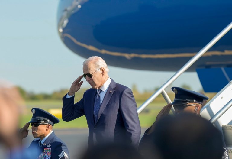 Joe Biden se întoarce la Washington pe fondul ameninţărilor Iranului la adresa Israelului