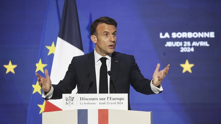 Macron, ”indignat” de atacul israelian asupra unei tabere de refugiaţi la Rafah soldat cu 45 de morţi