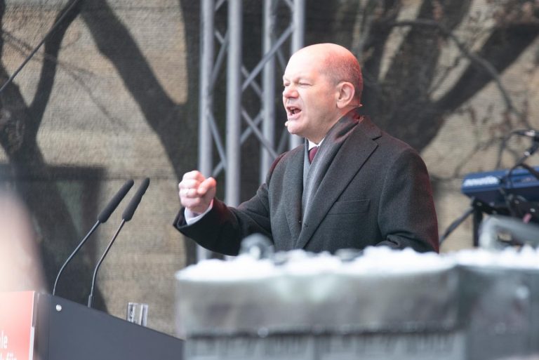 Cancelarul Scholz îl acuză pe vicepreședintele american Vance de interferență în campania electorală din Germania