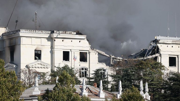 Cucerirea Crimeei de către Rusia se transformă într-un dezastru sângeros