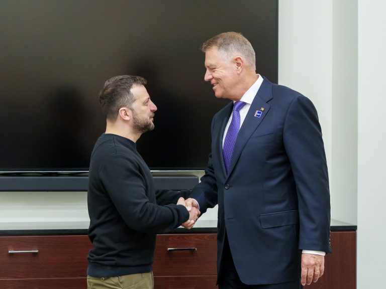 Iohannis, de Ziua Independenţei Ucrainei: Reafirm angajamentul ferm al României de a continua sprijinul predictibil şi multidimensional până la victoria finală a Ucrainei şi în procesul de reconstrucţie şi integrare europeană