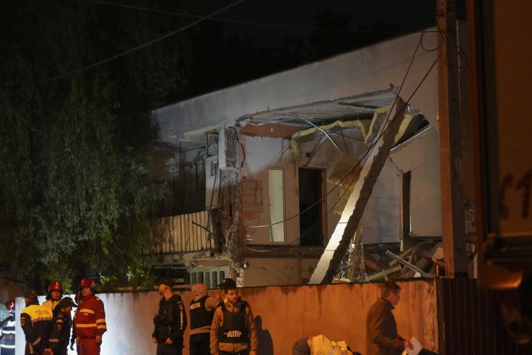 Care ar fi cauza exploziei la blocul din Craiova