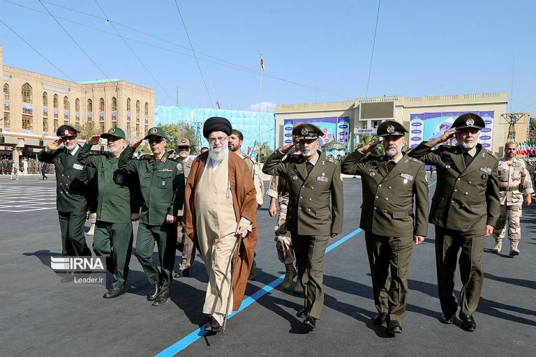 Iranul trebuie îngenuncheat