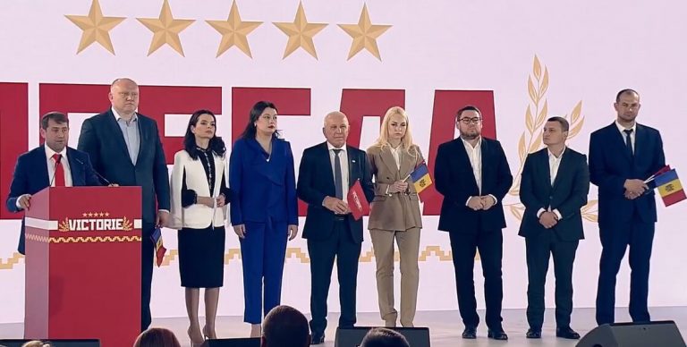 Proruşii din Republica Moldova se pregătesc să celebreze Ziua Victoriei pe 9 Mai, în timp ce proeuropenii sărbătoresc Ziua Europei/ Comisarul Johannes Hahn, aşteptat la Chişinău