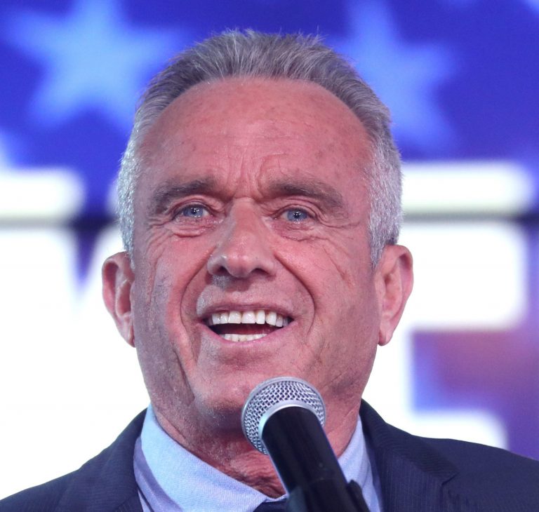 Robert Kenendy Jr., candidat la preşedinţia SUA, ar fi fost afectat în trecut de un parazit care i-a pătruns în creier