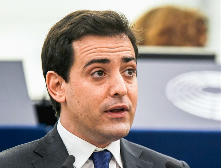 Parisul afirmă că nu este momentul potrivit pentru recunoaşterea statului Palestina